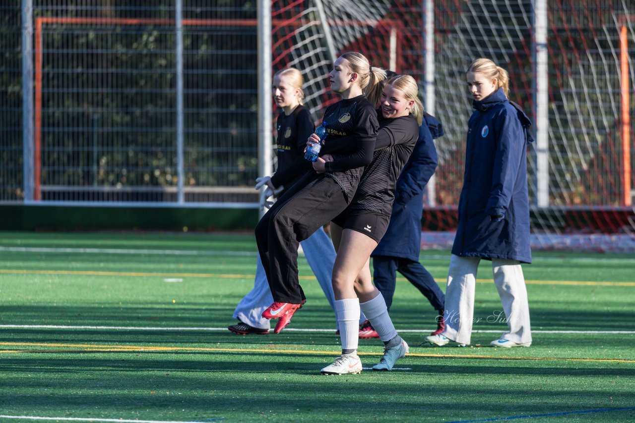 Bild 250 - wBJ VfL Pinneberg2 - Eimsbuttler TV 3 : Ergebnis: 5:0